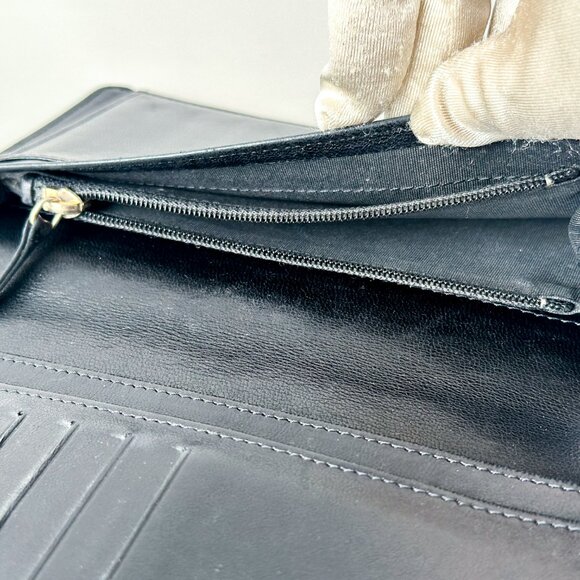 Chanel Black Wallet with Chain - Picture 13 of 16